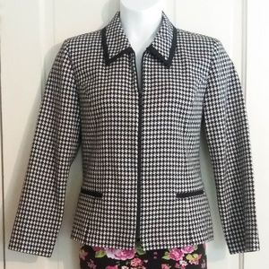 SagHarbor B & W Houndstooth zip front Blazer